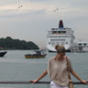 Meet your Posher, Laura